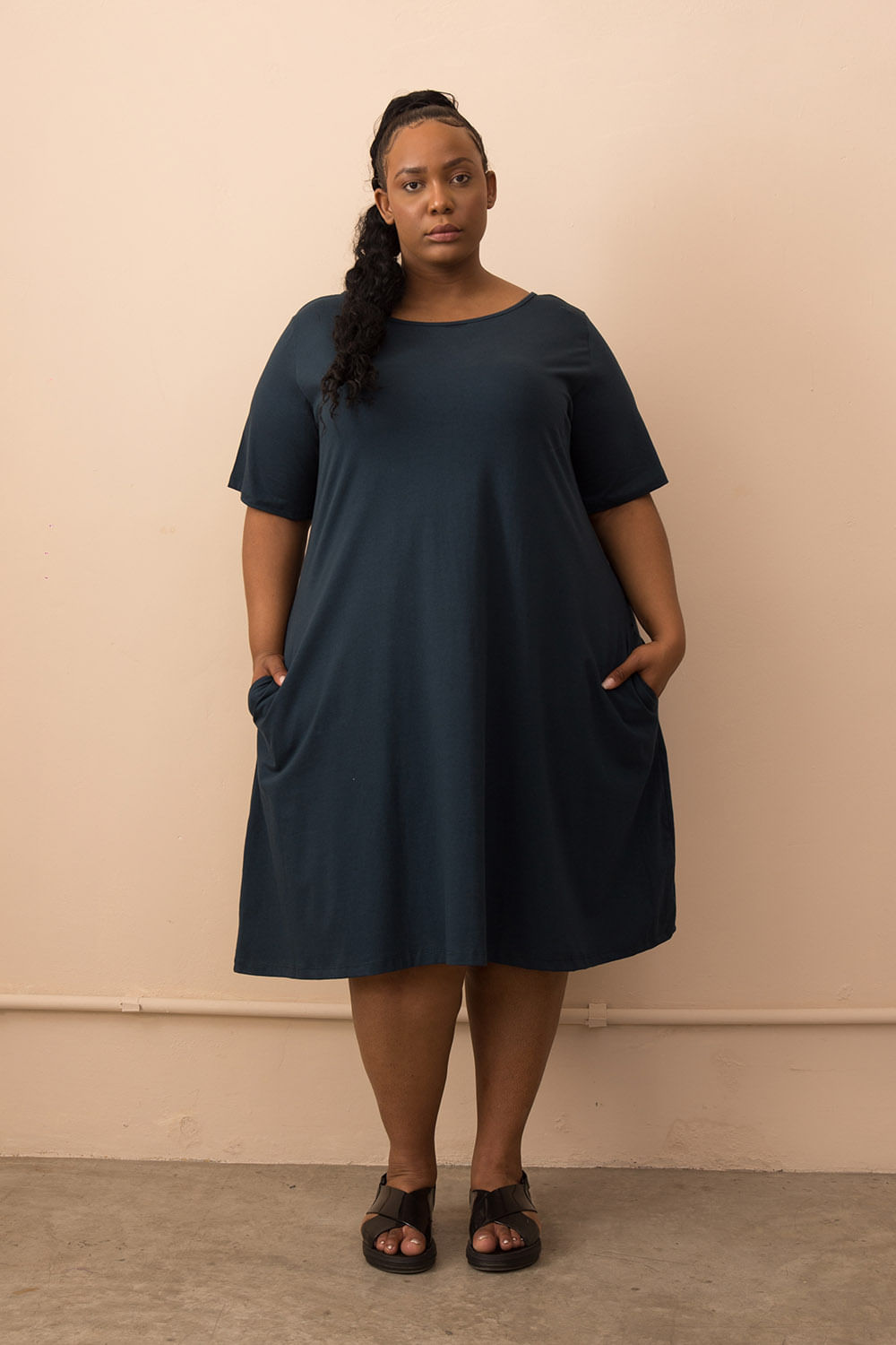vestido trapézio plus size
